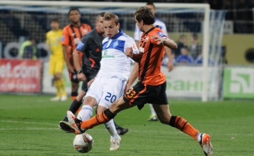 Гусев против Срны, фото Ильи Хохлова Football.ua