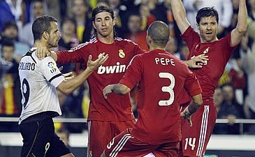 В Валенсии Реал одержал трудную победу, фото EFE