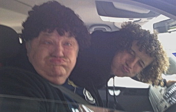 Давид Луис (справа)