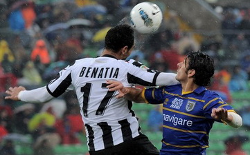 Игра проходила в непростых погодных условиях, Getty Images