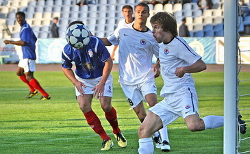 Человек-мяч против людей-Ильичей, fpl.ua