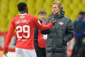 Карпин благодарит Эменике, lenta.ru