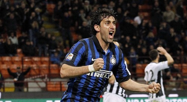 Милито оформил дубль, фото Reuters