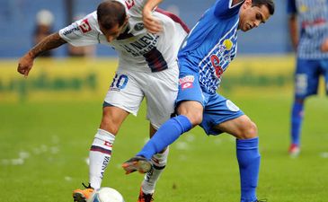 С мячом Леандро Романьоли, фото Ole