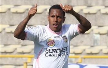 Абель Эрнандес, AP