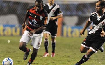 Виллианс в красно-черной форме, Getty images