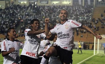 Радость игроков Коринтианса, Reuters