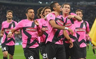 Видаль празднует первый гол, gazzetta.it