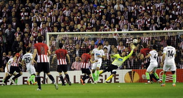 Сусаета забивает, Reuters