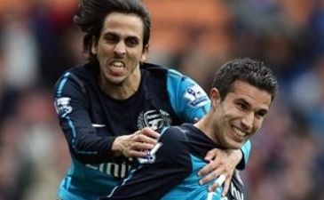 Бенаюн и ван Перси, AP PHOTO