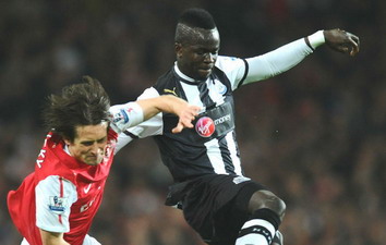 Тиоте против Росицки, Getty images