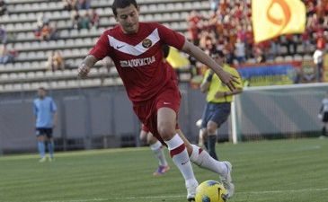 Белик - мячу: 