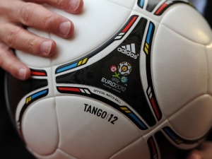 Официальный мяч Евро, фото fanat.ua