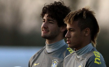 Пато и Неймар, Reuters