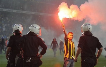 Бесстрашный фанат, Reuters