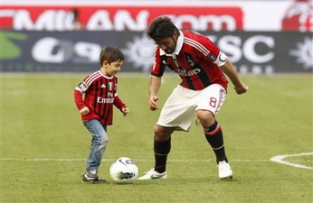 Гаттузо против своего отпрыска, AP