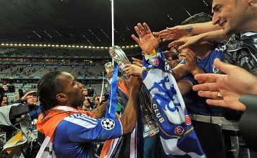 Дрогба празднует победу в ЛЧ, фото skysports.com