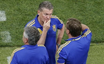 Тренерский штаб сборной Украины в раздумьях, AP