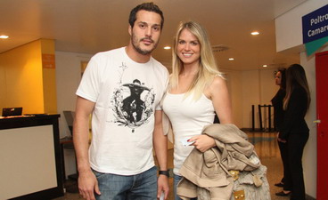 Жулио Сезар со своей прекрасной половиной, wordpress.com