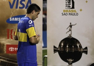 Хуан Роман Рикельме, АР