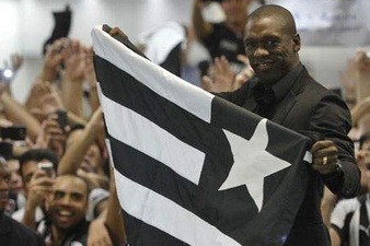 Кларенс Зеедорф, AGIF