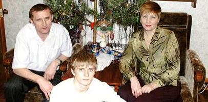 Анатолий Тимощук с родителями