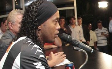 Роналдиньо, Reuters