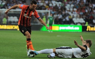 Срна против Петрова, фото shakhtar.com