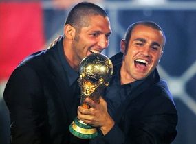 Матерацци и Каннаваро, фото sportscorner-pak.blogspot.com