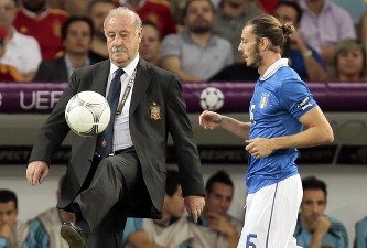 Бальдзаретти просит мячик у Дель Боске, Getty Images