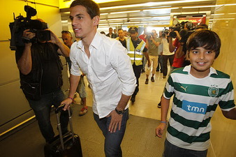 Валентин Виола, abola.pt