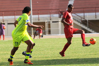 Ривалдо (справа), abola.pt