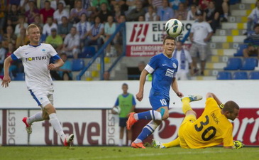 Коноплянка открыл счет, fcdnipro.ua