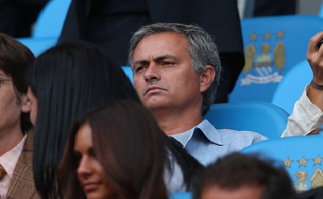 Жозе Моуриньо смотрит игру чемпионов, Getty Images