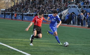 Так Кремень и Горняк играли весной, fckremen.com