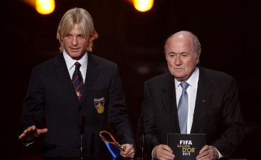 Симоне Фарина и Зепп Блаттер, newsfan.it