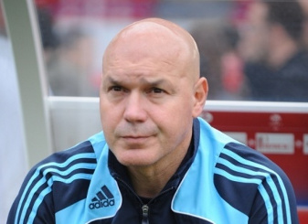 Жозе Аниго, parolesdefoot.com