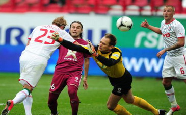 Локомотив догнал Зенит, фото: sport-express