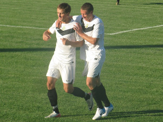 Юрий Грищенко (слева) – один из творцов победы УАКа в Донецке, фото Артура Валерко, Football.ua