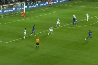 Удар Хуссайна, uefa.com