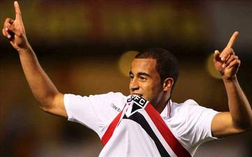 Лукас Моура, VIPCOMM