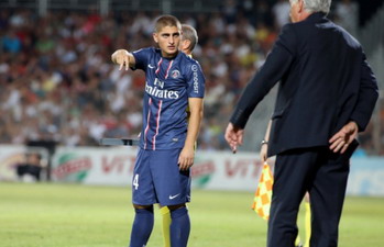 Верратти  получает указания от Анчелотти, Getty images