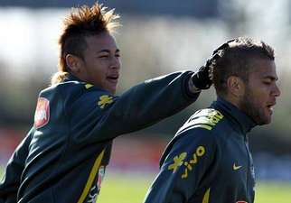 Неймар и Алвеш, mundodelfutbol.files.wordpress.com