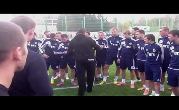 Шпрыгин и футболисты фото: fans-edge.info 