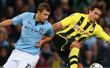 Хуммельс против Джеко, фото zimbio.com