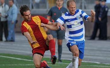 Сыграет ли Анатолий Кицута (справа) против своей бывшей команды? fcsevastopol.com