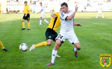 Платон сделал свою лепту в праздник родного города, фото Романа Ковальчука, fcbukovyna.com