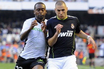 Мигель против Бензема, фото Reuters