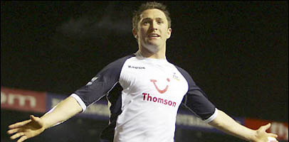 Робби Кин остается в 