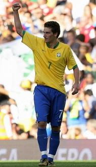 Элано неплохо играет в сборной